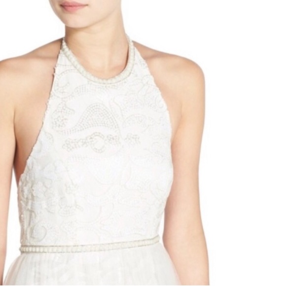 new ✶ Barefoot Bride ✶ Ethereal Pearl Trim Halter Lace Gown ✶ Ivory Size Medium - Picture 11 of 14